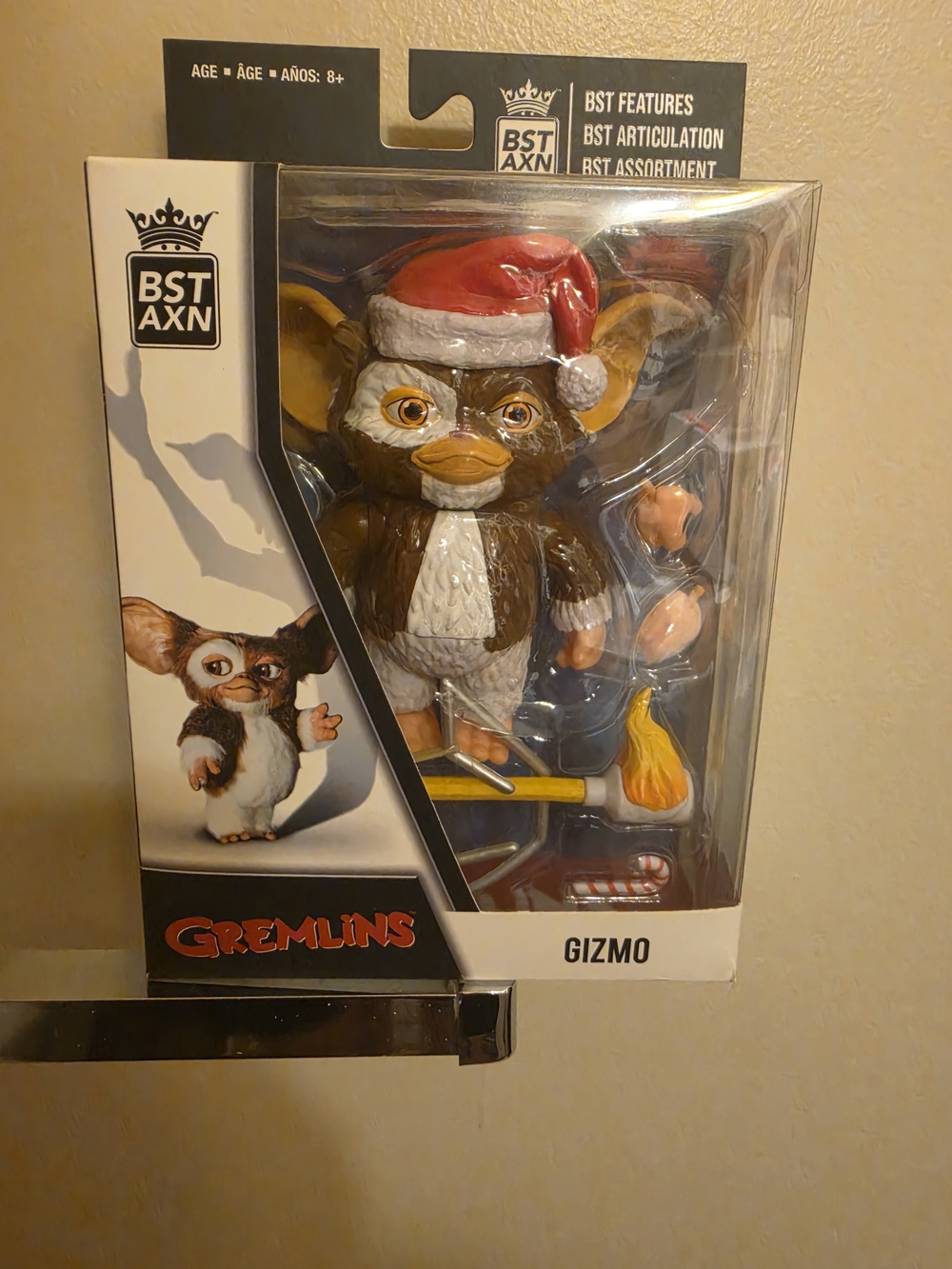 Gremlins Gizmo Collectible Figure - Brown & White with Red Hat